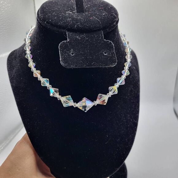 Stunning Vintage 50s Old Hollywood Glamour Graduated AB Crystal Necklace - Picture 4 of 4